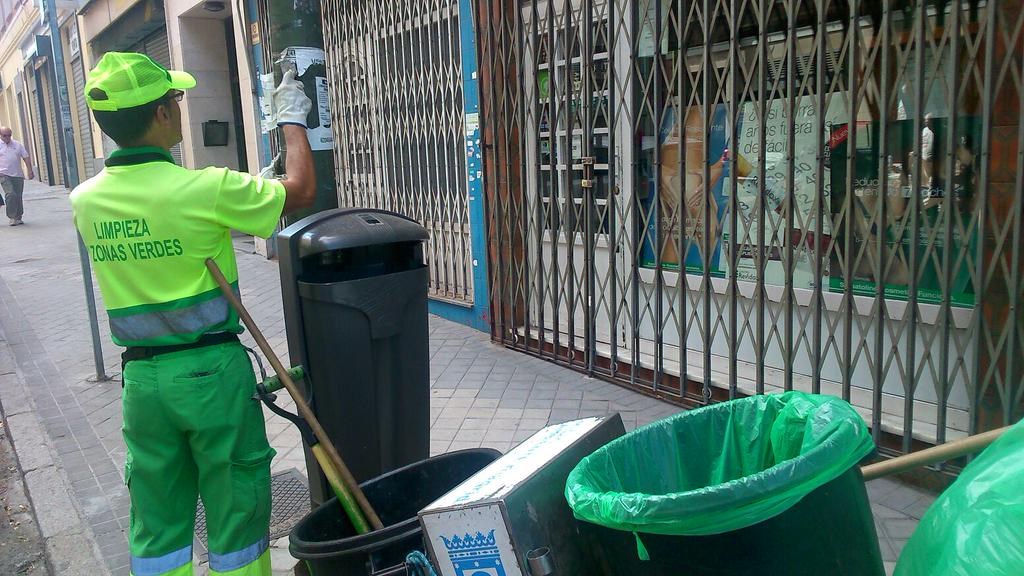Operación de limpieza en el distrito
