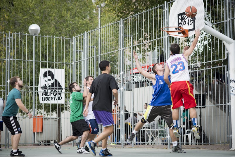 Hortaleza le marca un gol al racismo