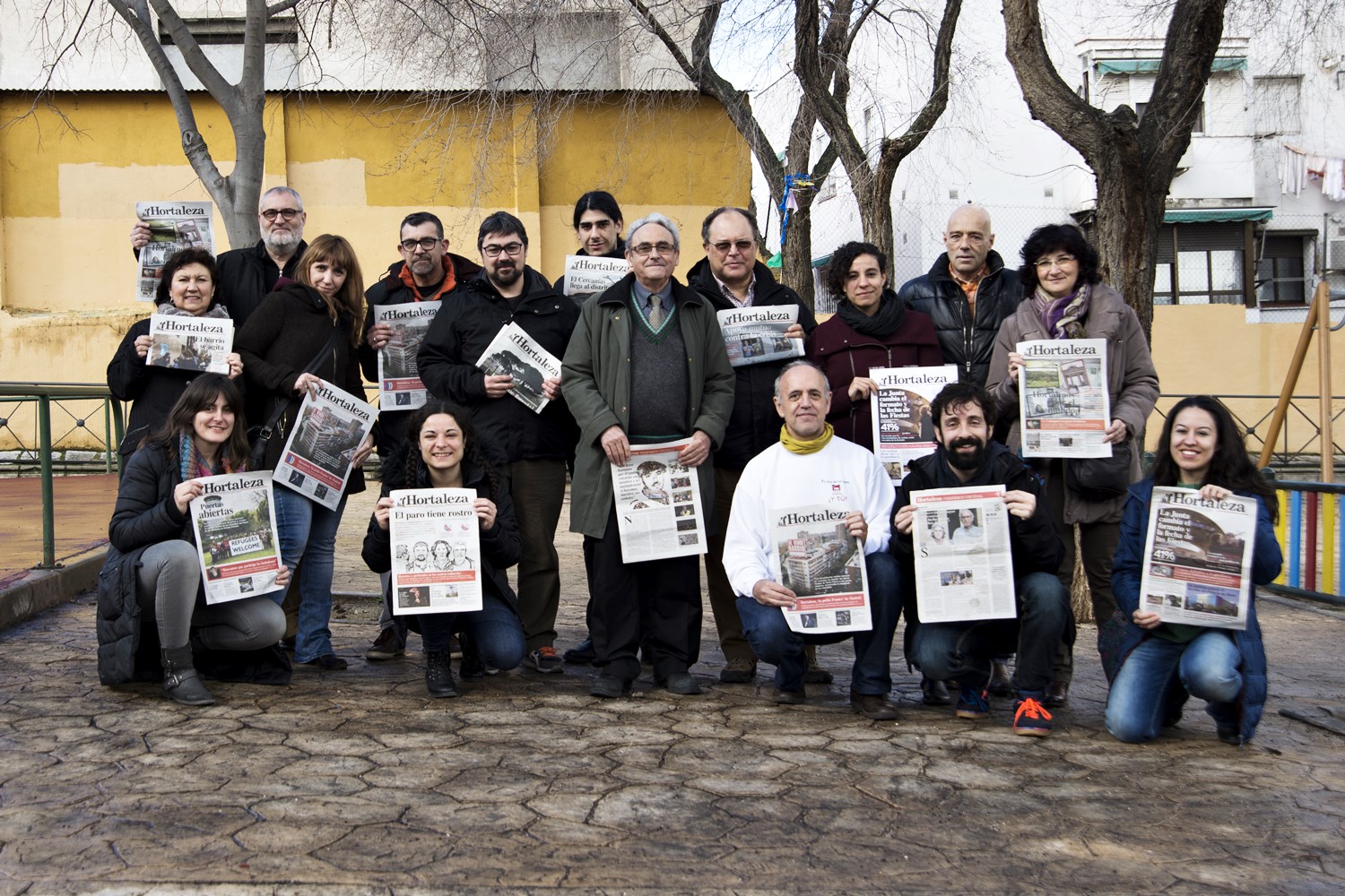 ¿Quieres salir en la mayor foto de Hortaleza Periódico Vecinal?
