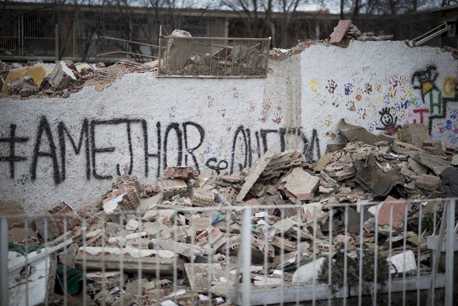 Local Amejhor derrumbado