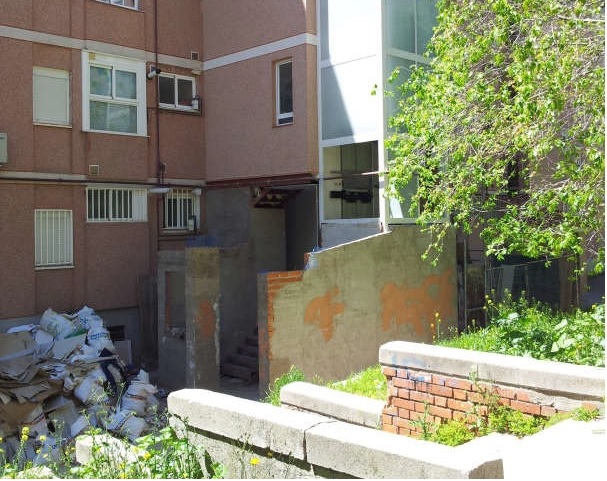 El barrio Orisa denuncia el abandono de sus calles