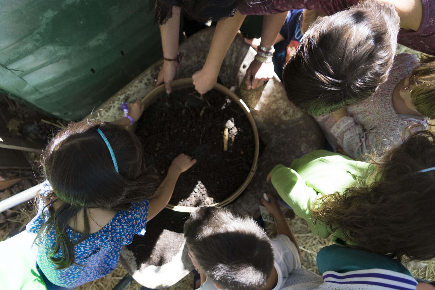 El compostaje comunitario arraiga en Hortaleza