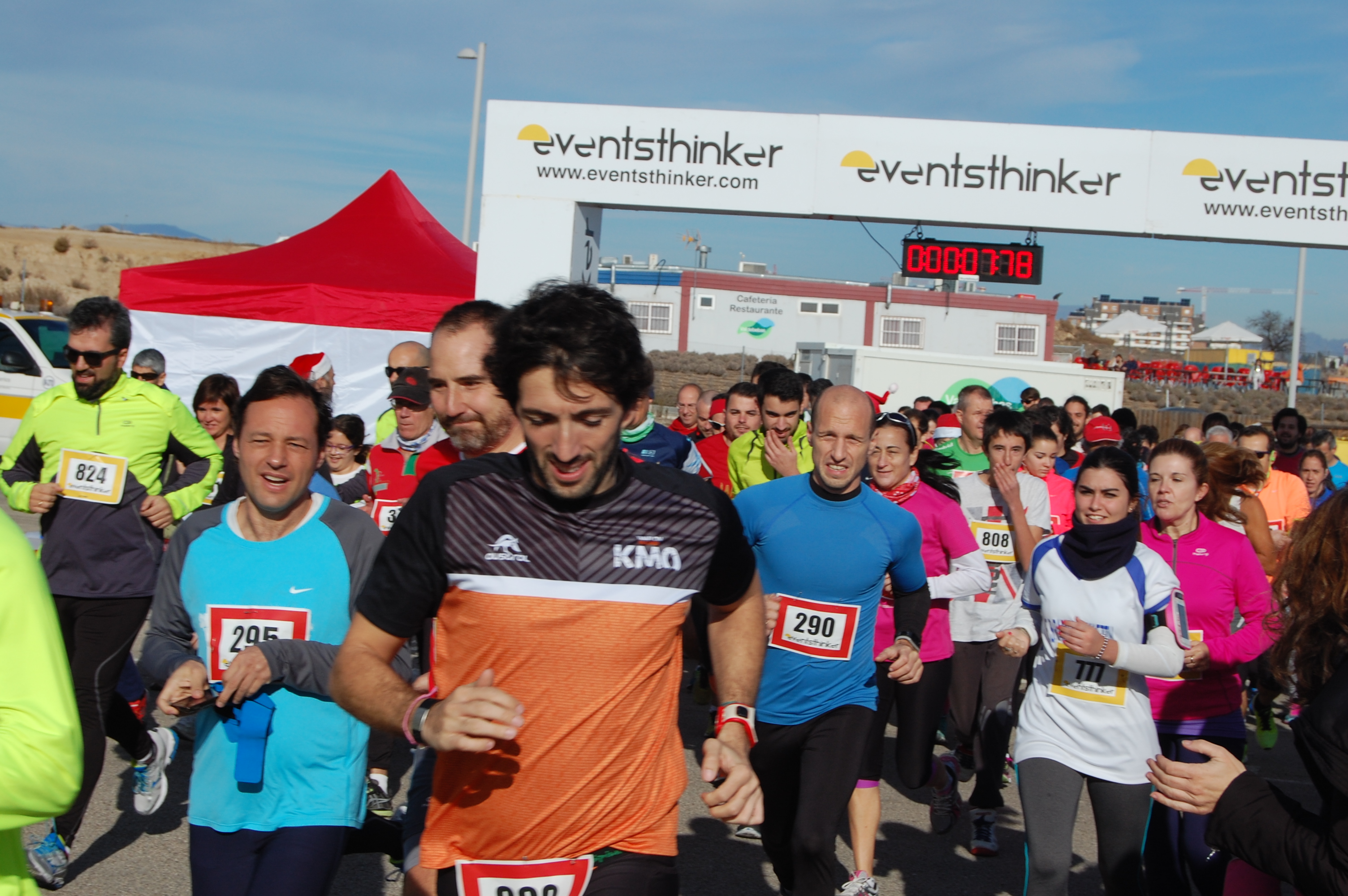 Una carrera solidaria para quemar el turrón