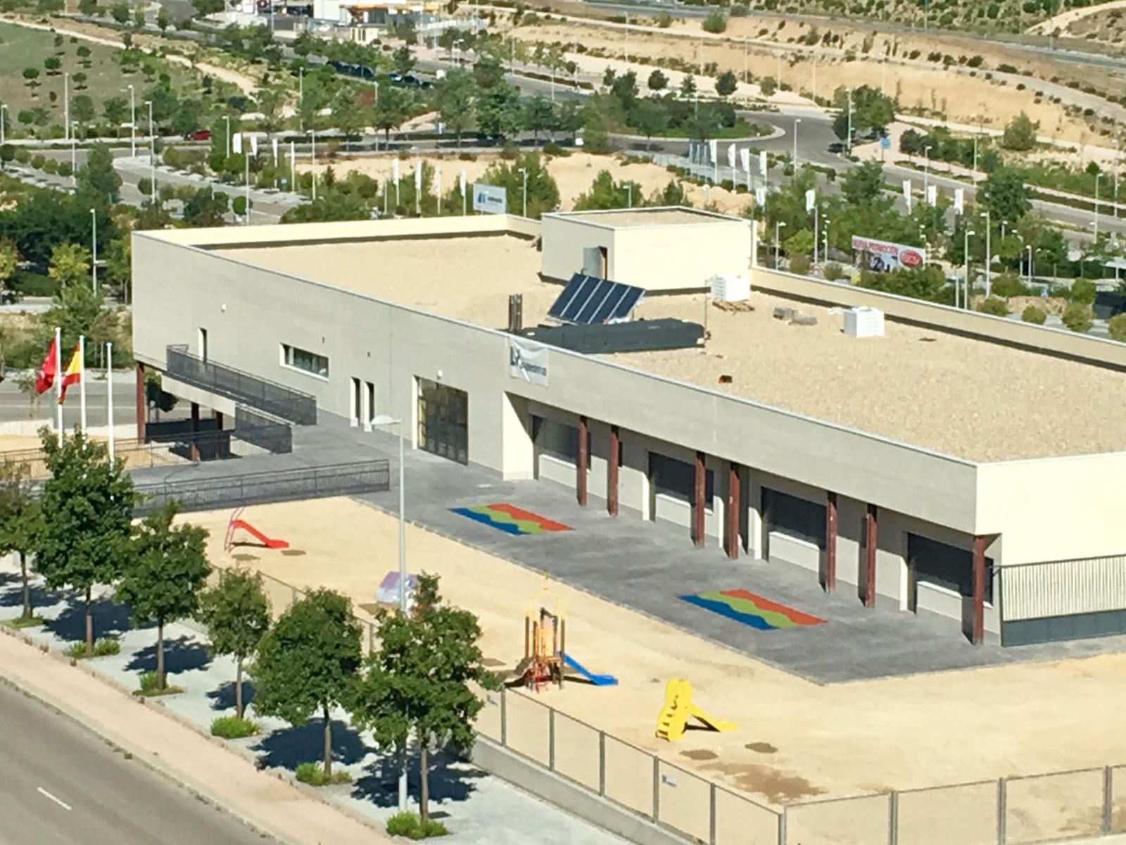 Valdebebas estrena colegio público