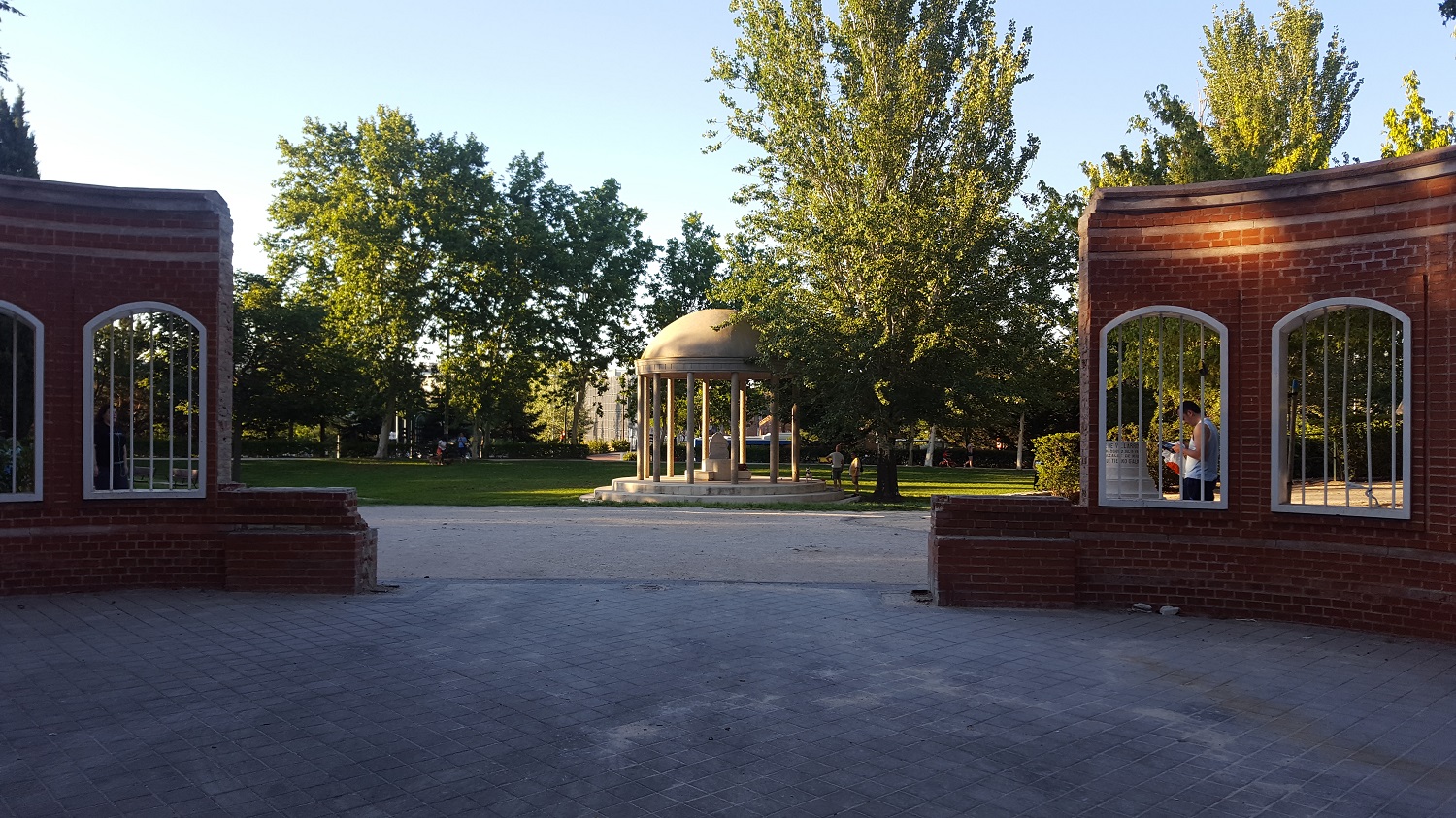 La situación del parque Villa Rosa, protagonista del primer Pleno de Hortaleza del año