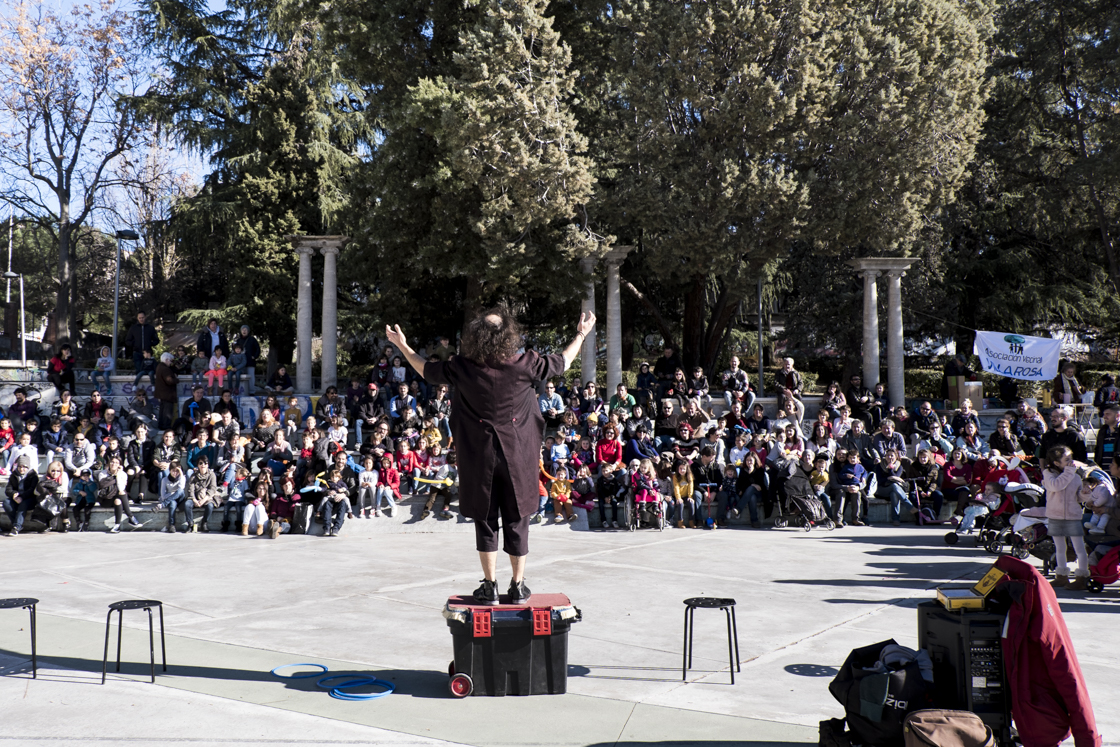 Fiesta en el Claruja en apoyo a la Cabalgata Participativa de Hortaleza