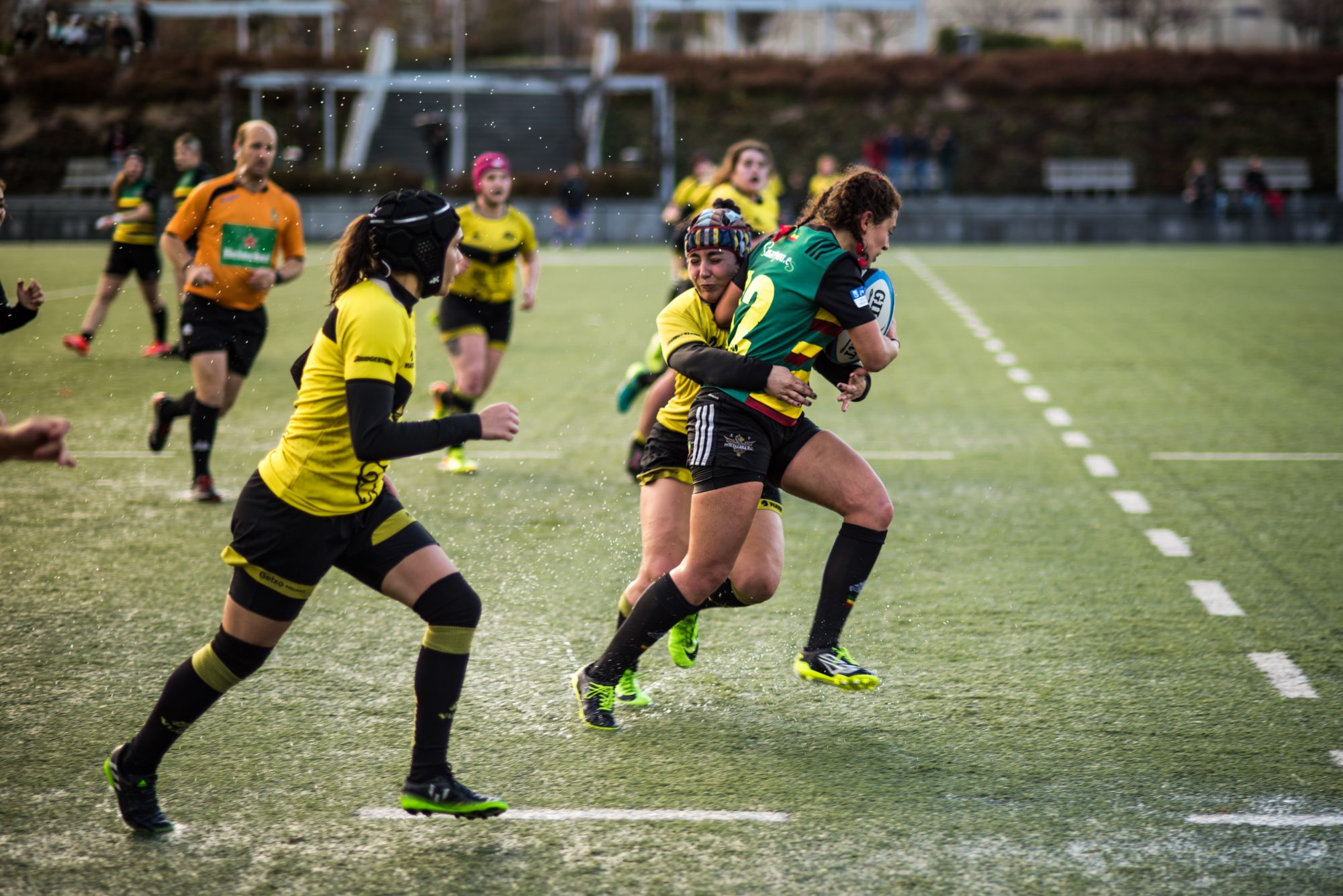 Las ‘dragonas’ aseguran su sitio en la división de honor