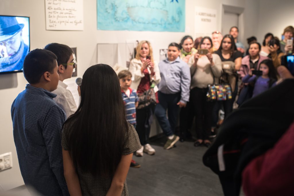 01 Exposicion CrecemosPorMomentos 08