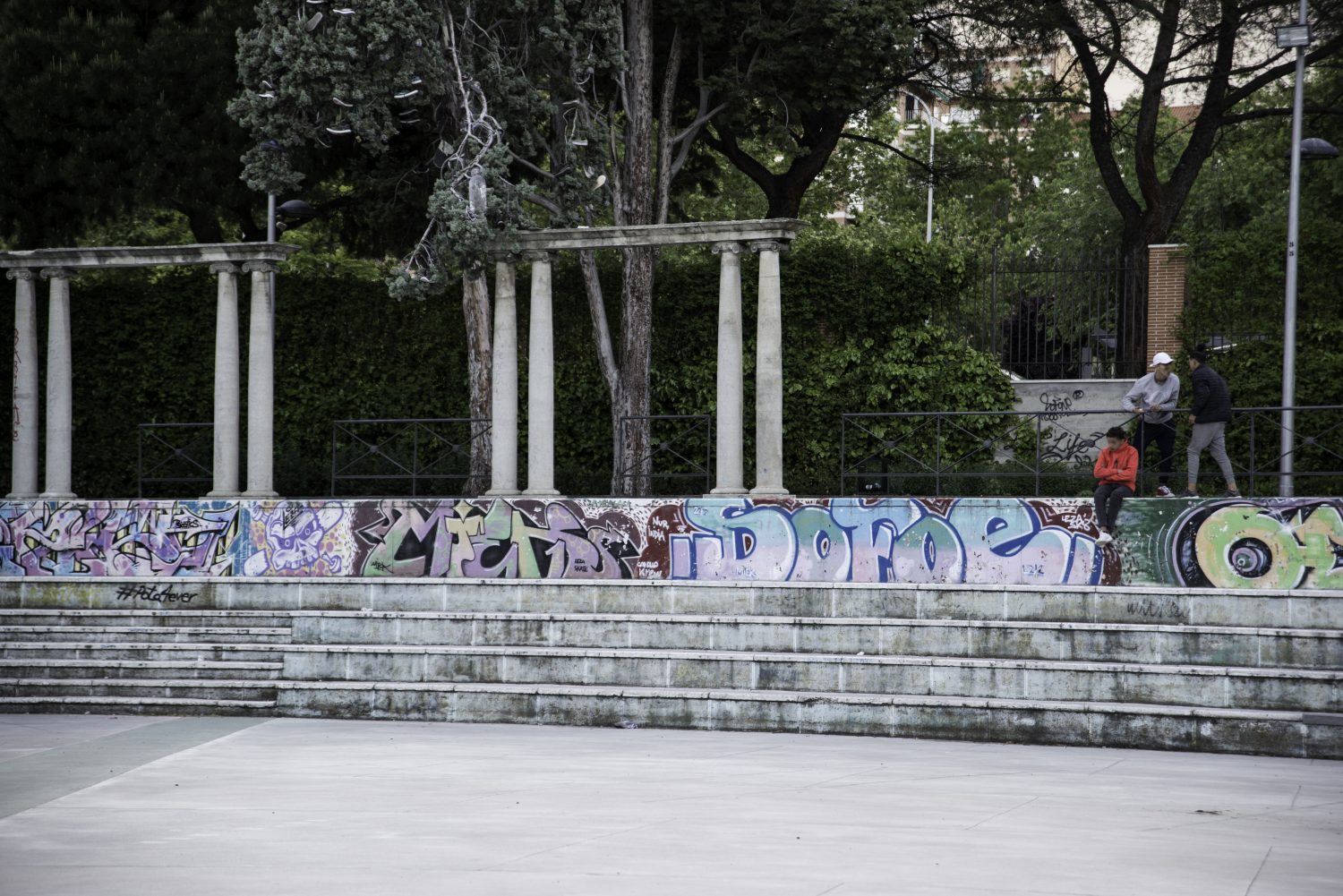 Unos encapuchados agreden a tres jóvenes en las inmediaciones del Centro de Primera Acogida