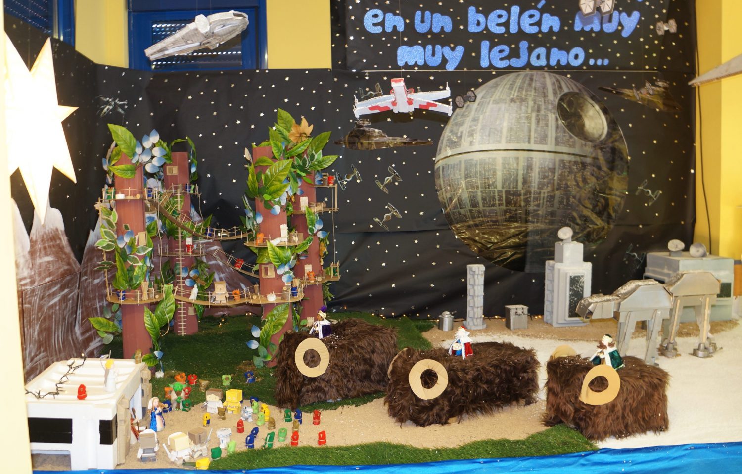 Un belén muy especial en el colegio Cortes de Cádiz