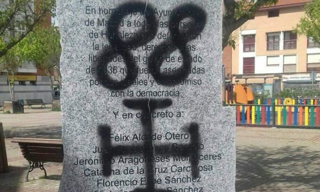 La recuperación del monumento dedicado a los asesinados por el franquismo, un acto de respeto a la memoria y a la democracia