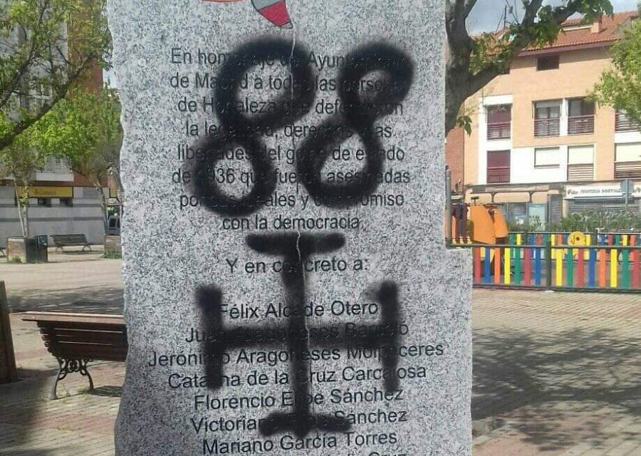 Nuevo ataque al monolito de las víctimas del franquismo