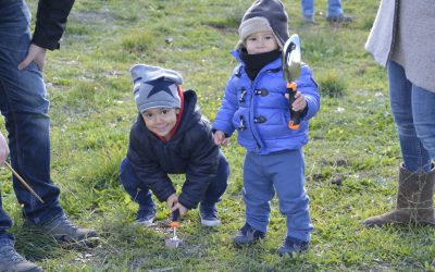 El día del bosque autóctono se celebra con una gran bellotada en Hortaleza