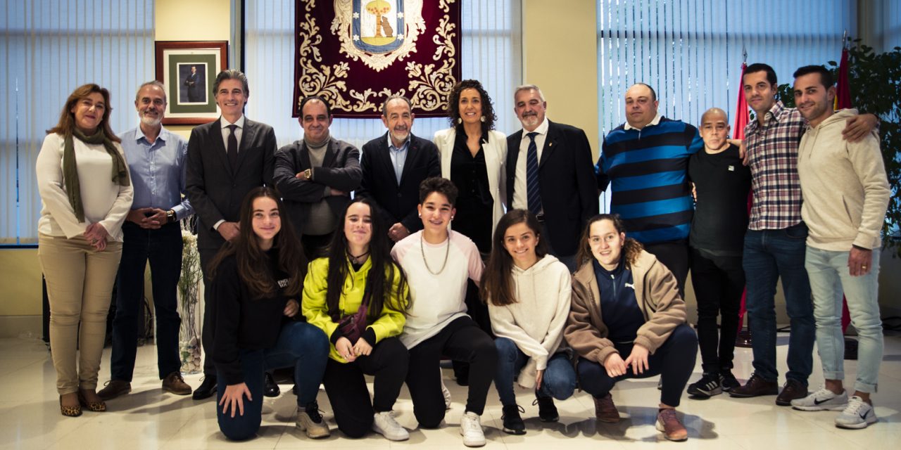 Hortaleza organiza un torneo de fútbol femenino contra la violencia de género