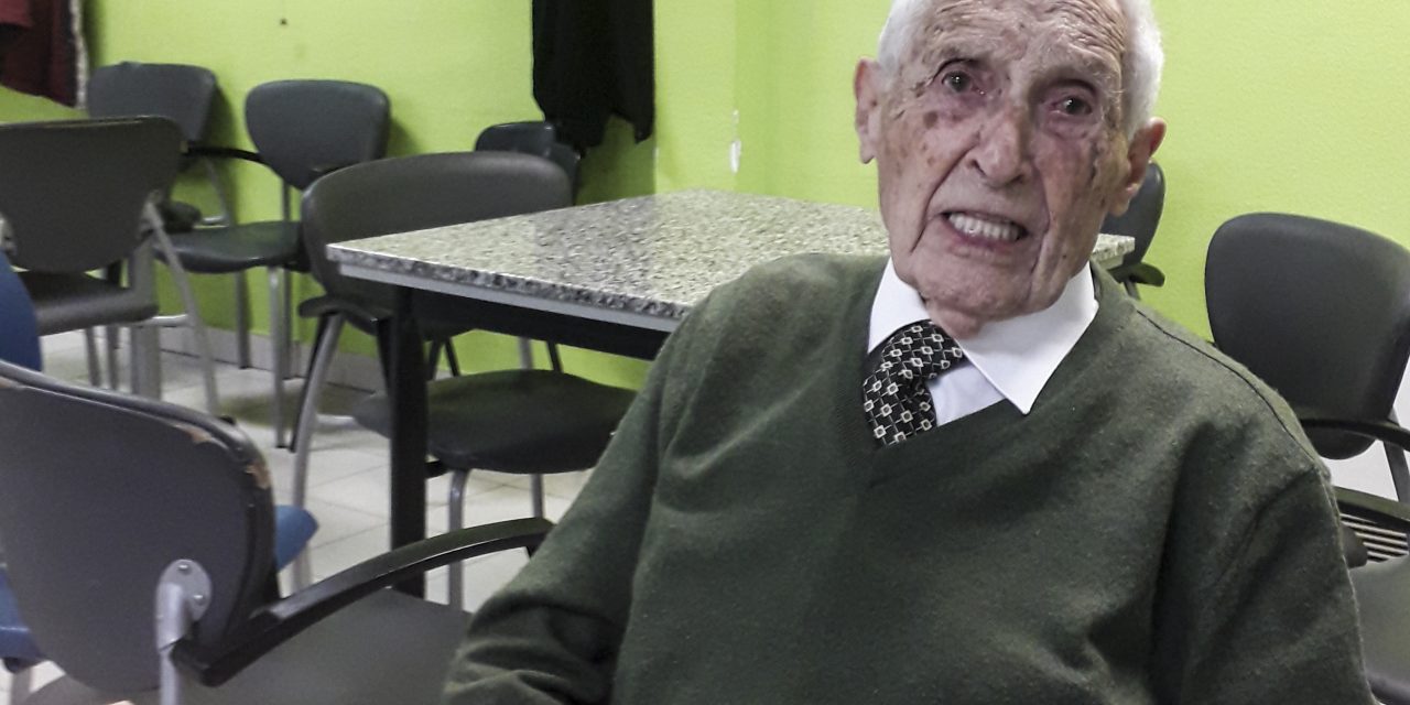 Pedro Prieto se corta la coleta radiofónica