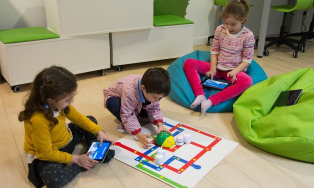 Hack&Tech, educando en competencia digital