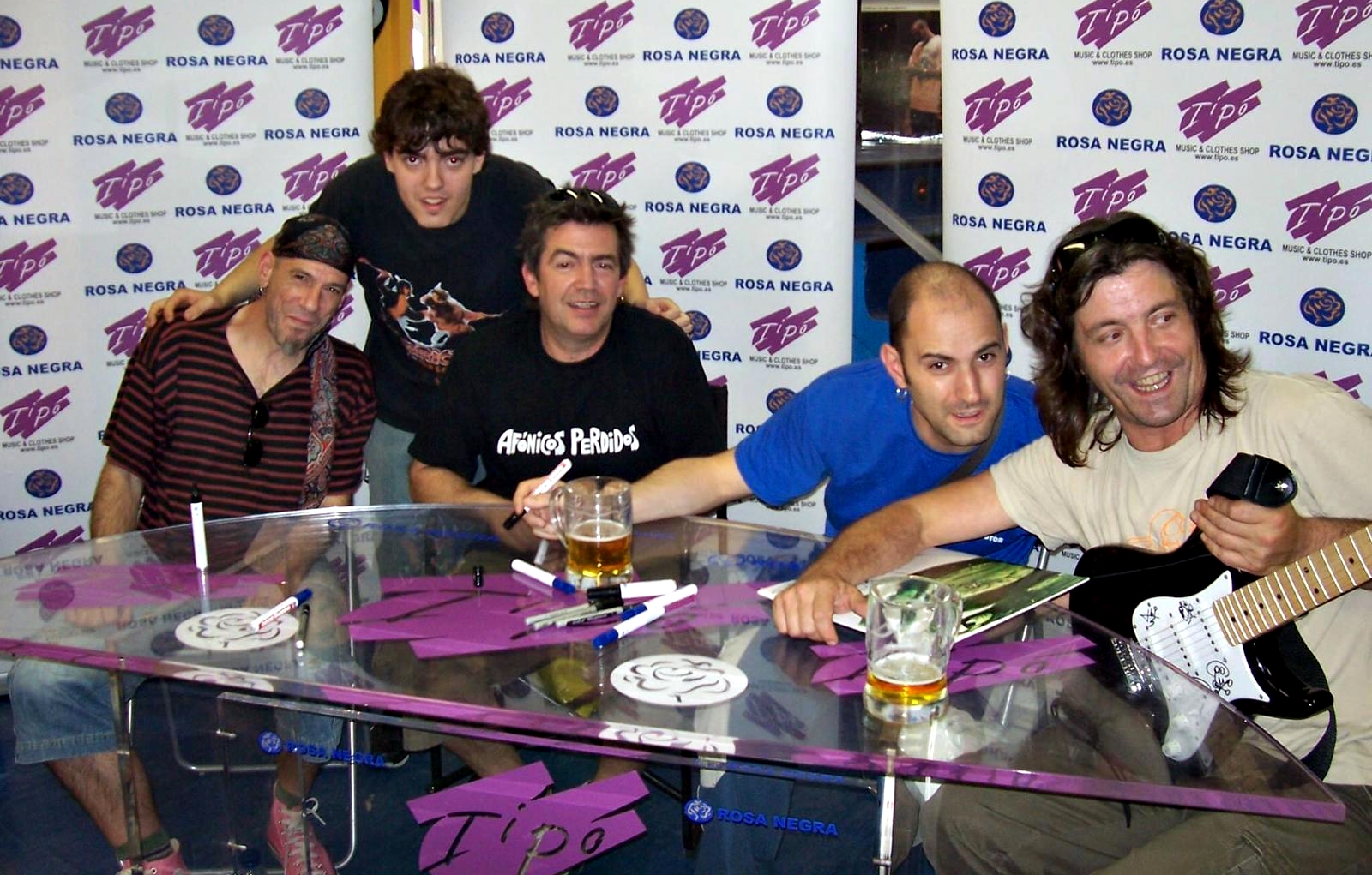 2006. Barricada y Garrido