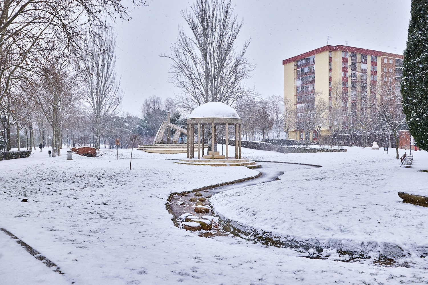 Alvaro Franco Parque Villa Rosa 1