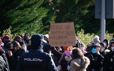 La Cañada Real se manifiesta frente a la sede de Naturgy en Hortaleza