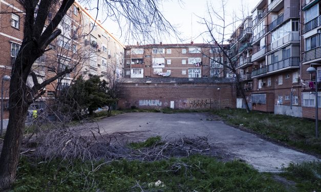 Sin ascensores por un terreno sin dueño