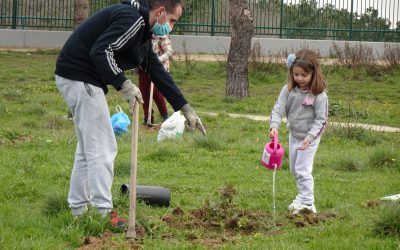 Presentación de una plantación vecinal en Hortaleza