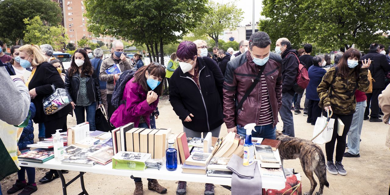 Primeros libros para la «biblioteca» de Mar de Cristal