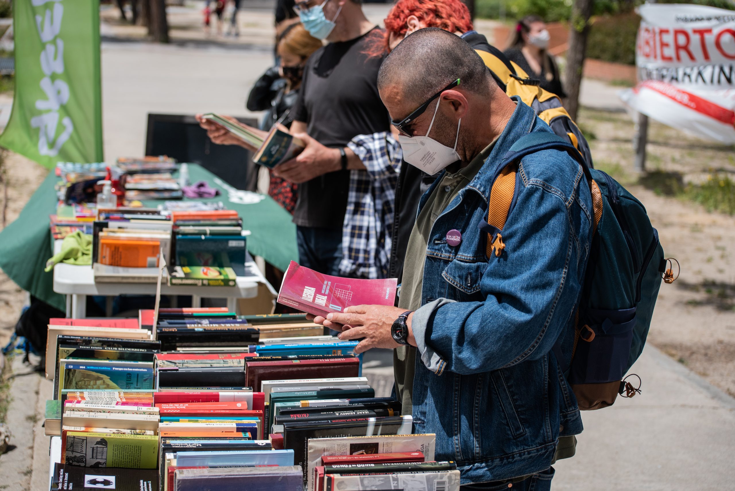 VI Mercadillo Solidario de Libros