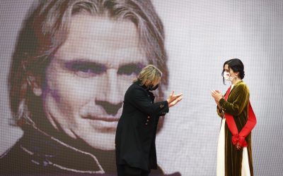 Cuando despertó, la pirámide estaba allí