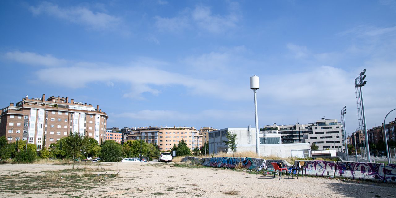Los polideportivos de Sanchinarro y Valdebebas, pequeños y privatizados