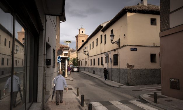 La Escuela CES quiere los edificios de los Paúles