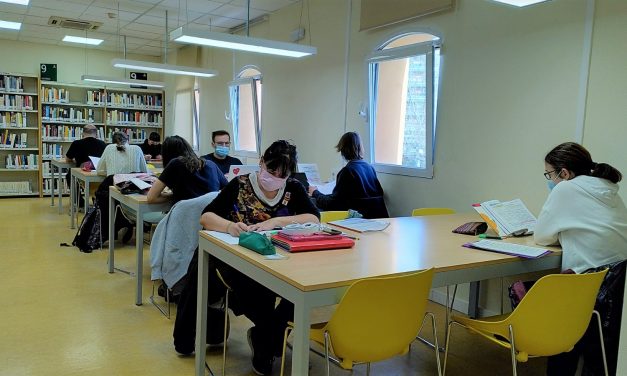 Los jóvenes y la biblioteca