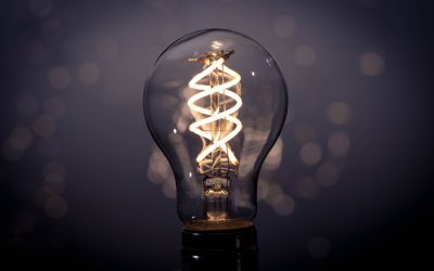 Charla sobre las claves del mercado eléctrico en Izquierda Unidad Hortaleza