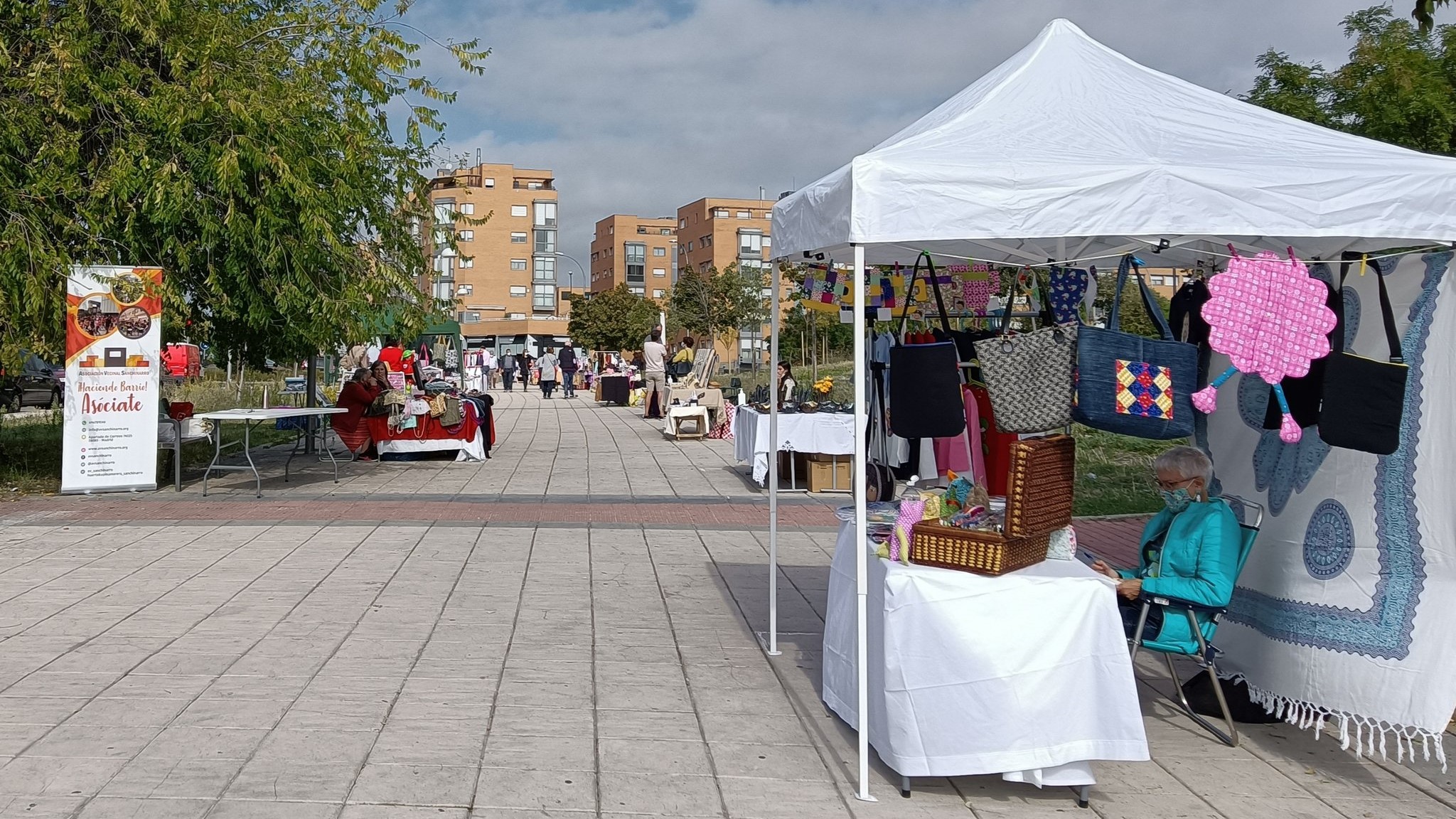 mercadillo vecinal de Sanchinarro