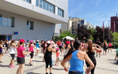 Clase de zumba al aire libre en Sanchinarro