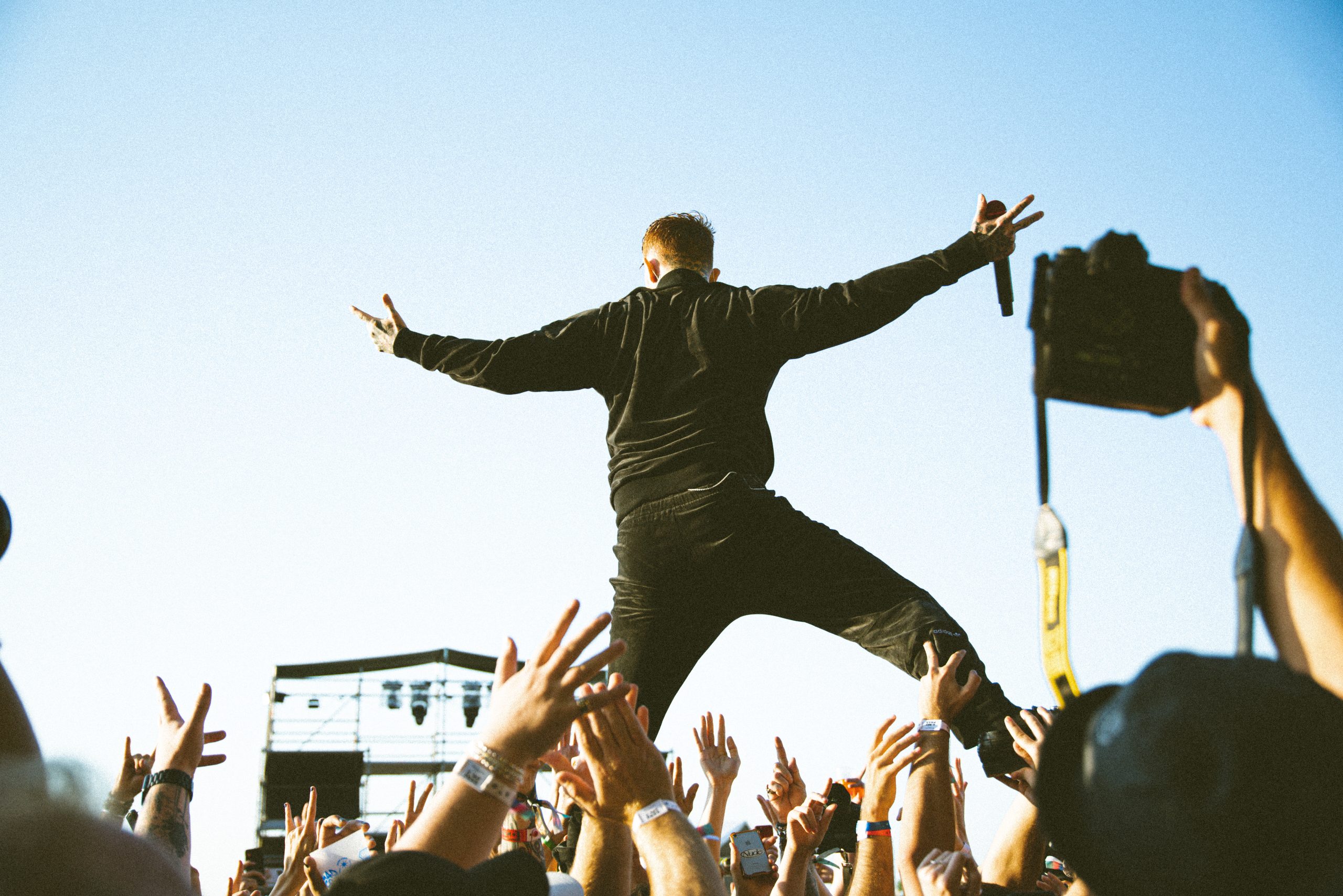 01 MadCool2022 03 FrankCarterTheRattlesnakes JavierPortillo 11 scaled