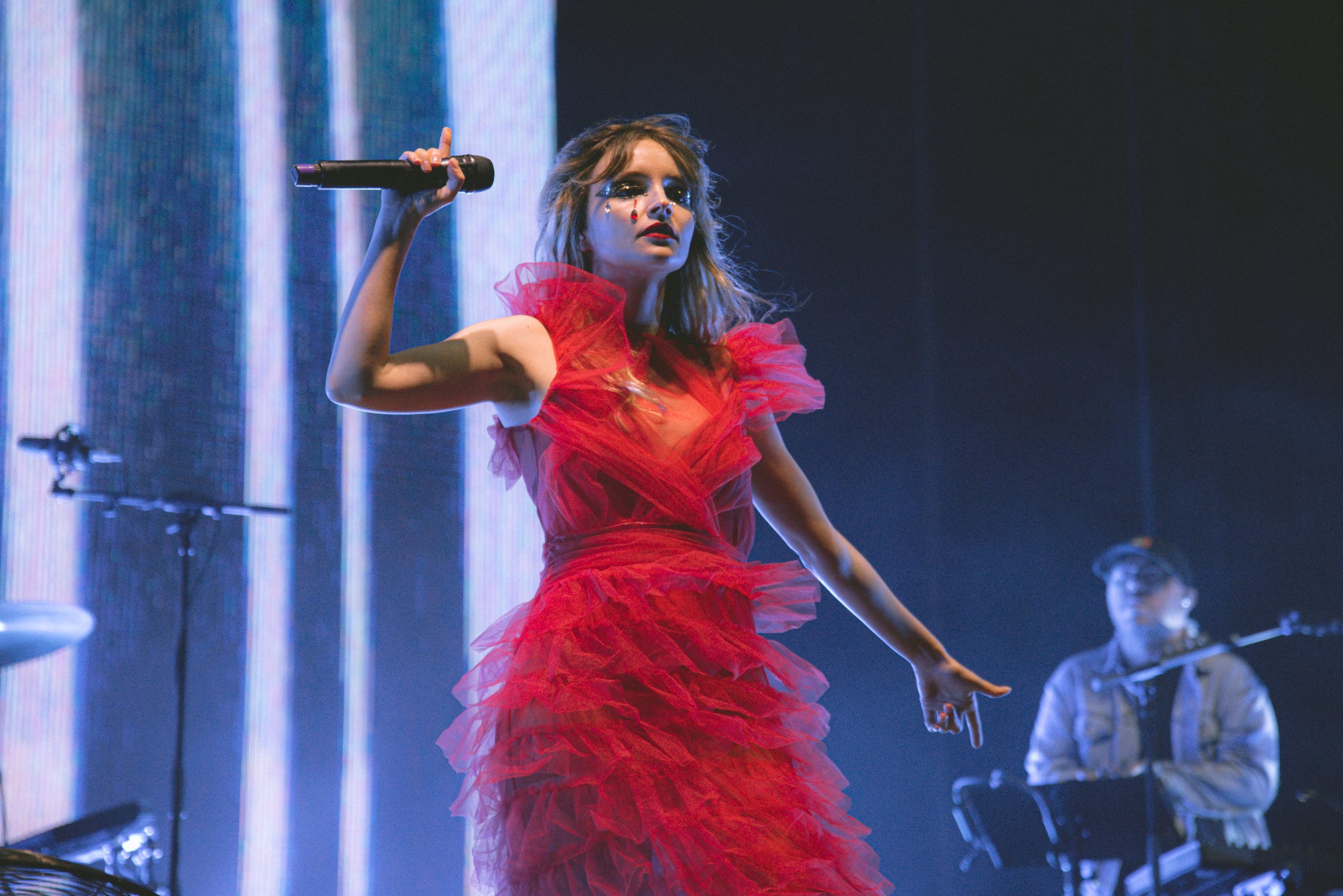 01 MadCool2022 07 Chvrches JavierPortillo 07 scaled