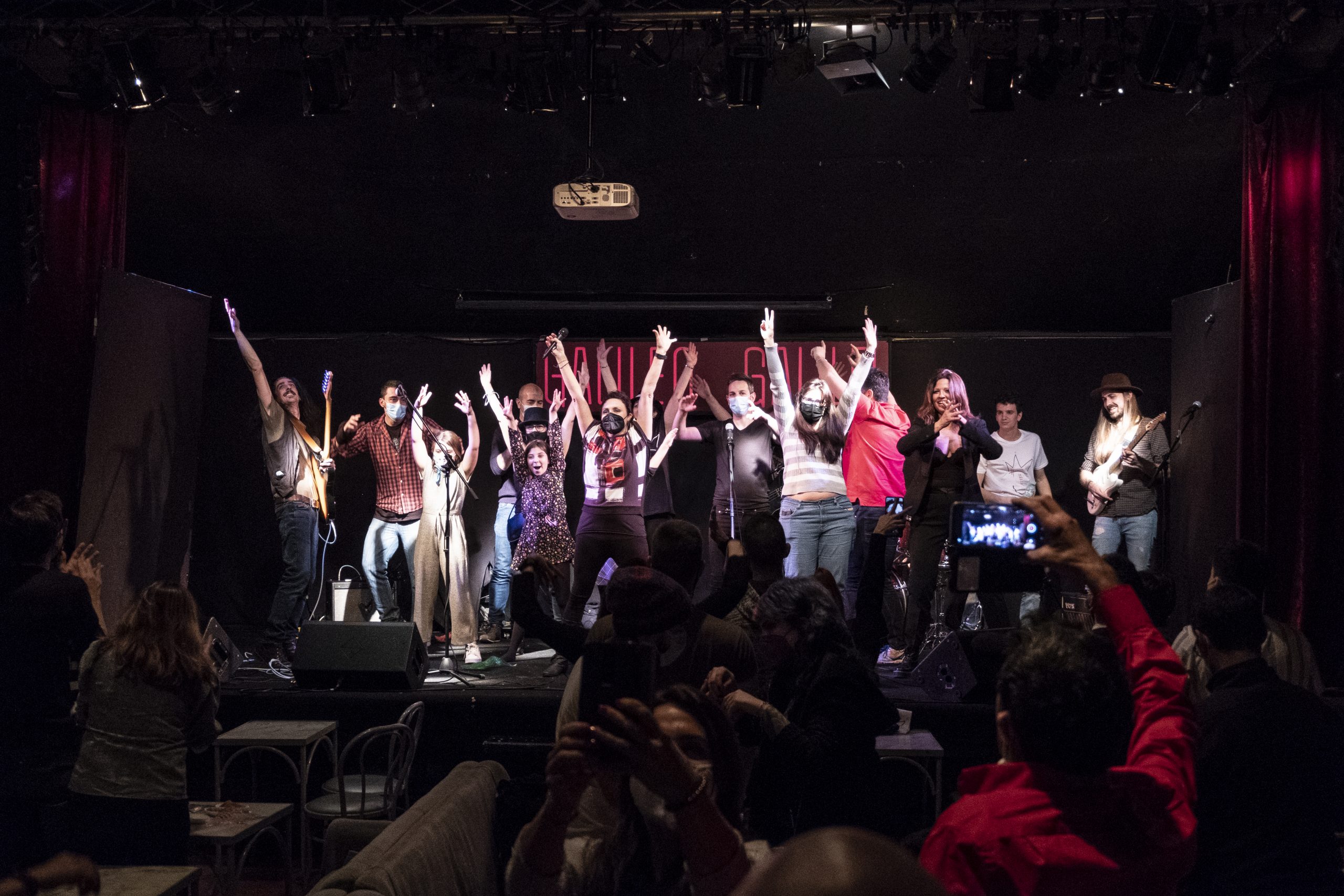 Fiesta de la Cabalgata de Hortaleza en la sala Galileo.