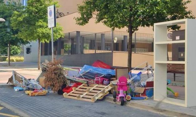Un punto limpio móvil no es un vertedero