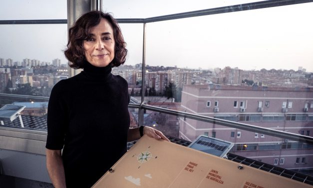 Nuria Barrios: “No somos conscientes de la transformación que sufre el libro traducido”