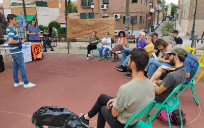 Encuentro de bienvenida de Rebelión o Extinción Hortaleza