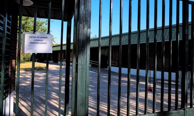 Tres años con la mitad de las piscinas de verano cerradas
