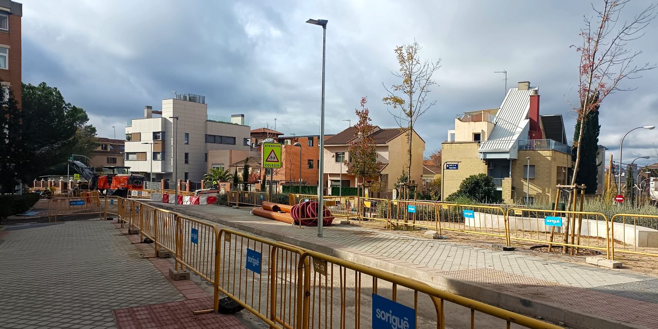 Indignación vecinal por las obras en la calle Carril del Conde