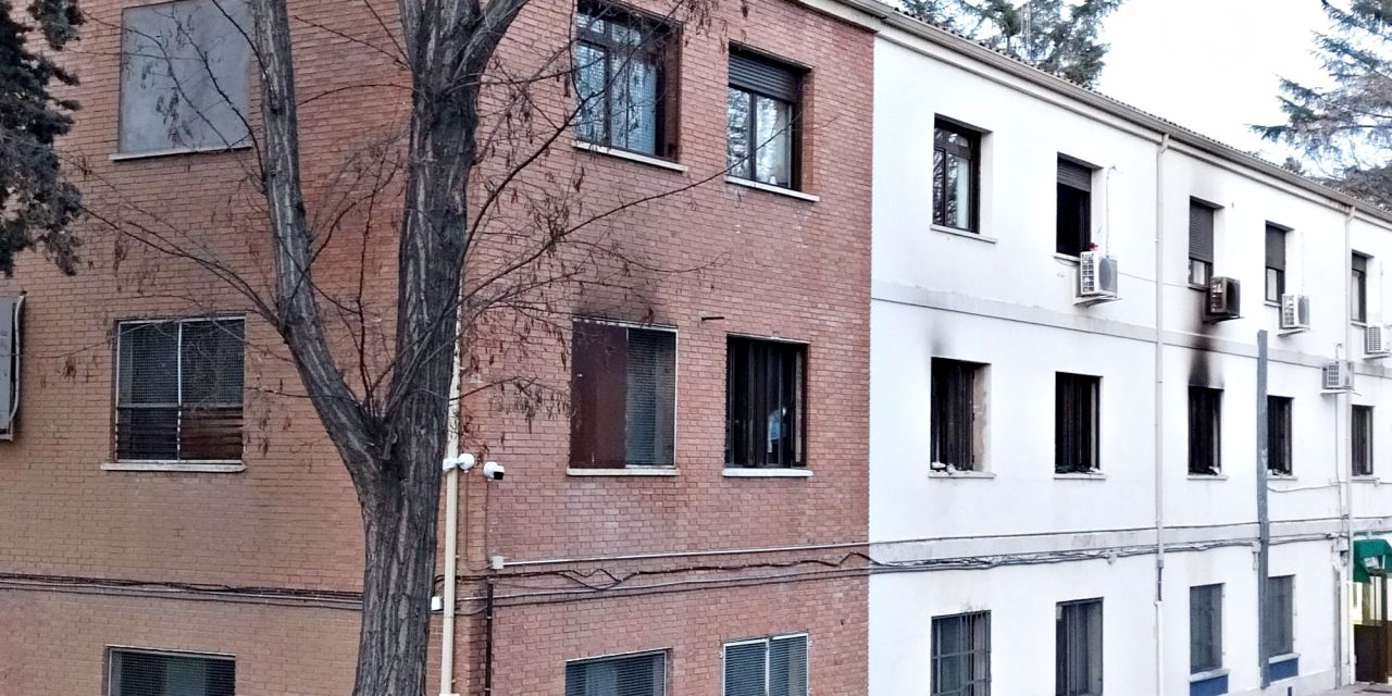 Desalojado por un incendio el Centro de Primera Acogida de Hortaleza