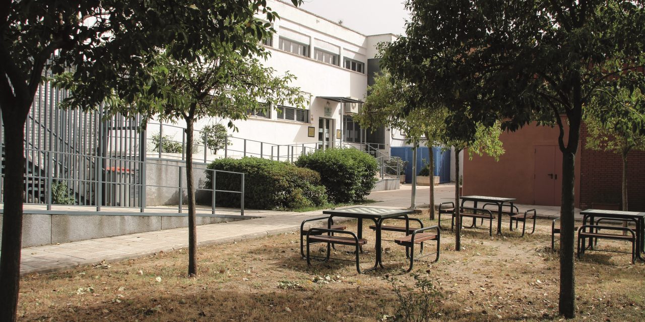 El centro de mayores San Benito: errores, discrepancias y encuentros