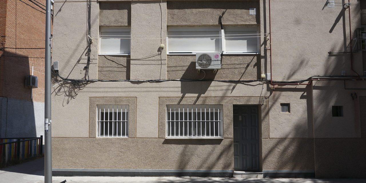 Durmiendo en el mostrador