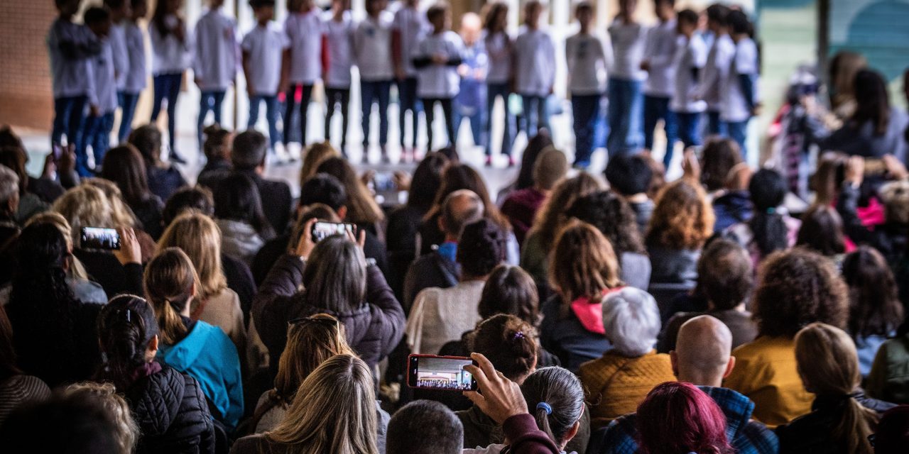 El Gordo cae de rebote en el colegio Garcilaso de la Vega de Hortaleza