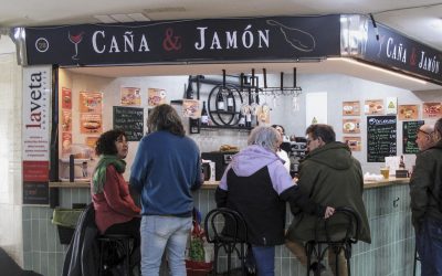 La calle Nápoles resurge de sus cenizas