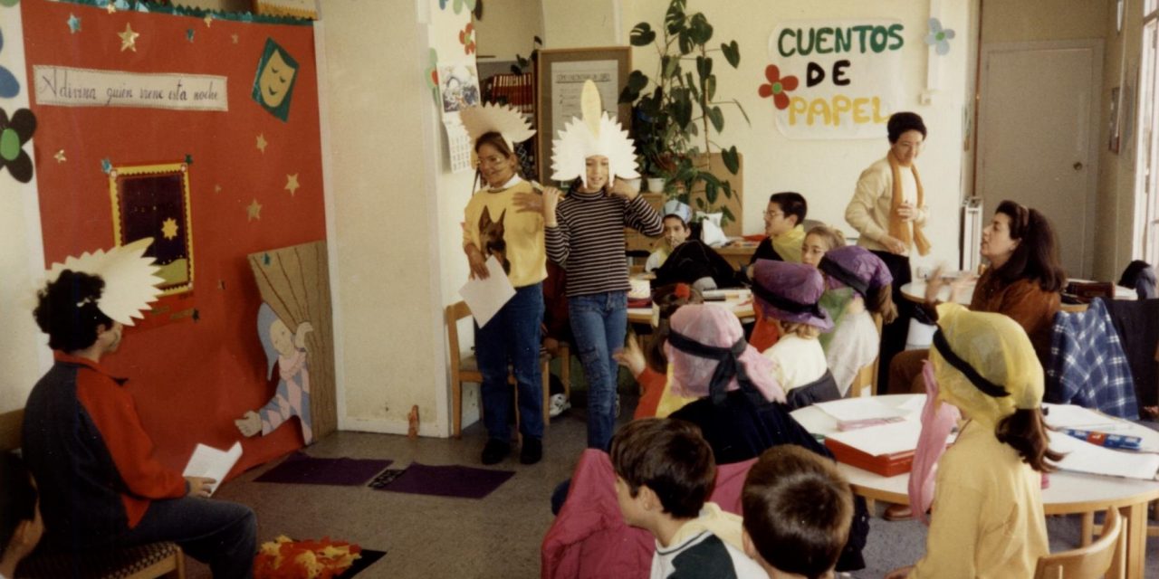 Colegios en la biblioteca