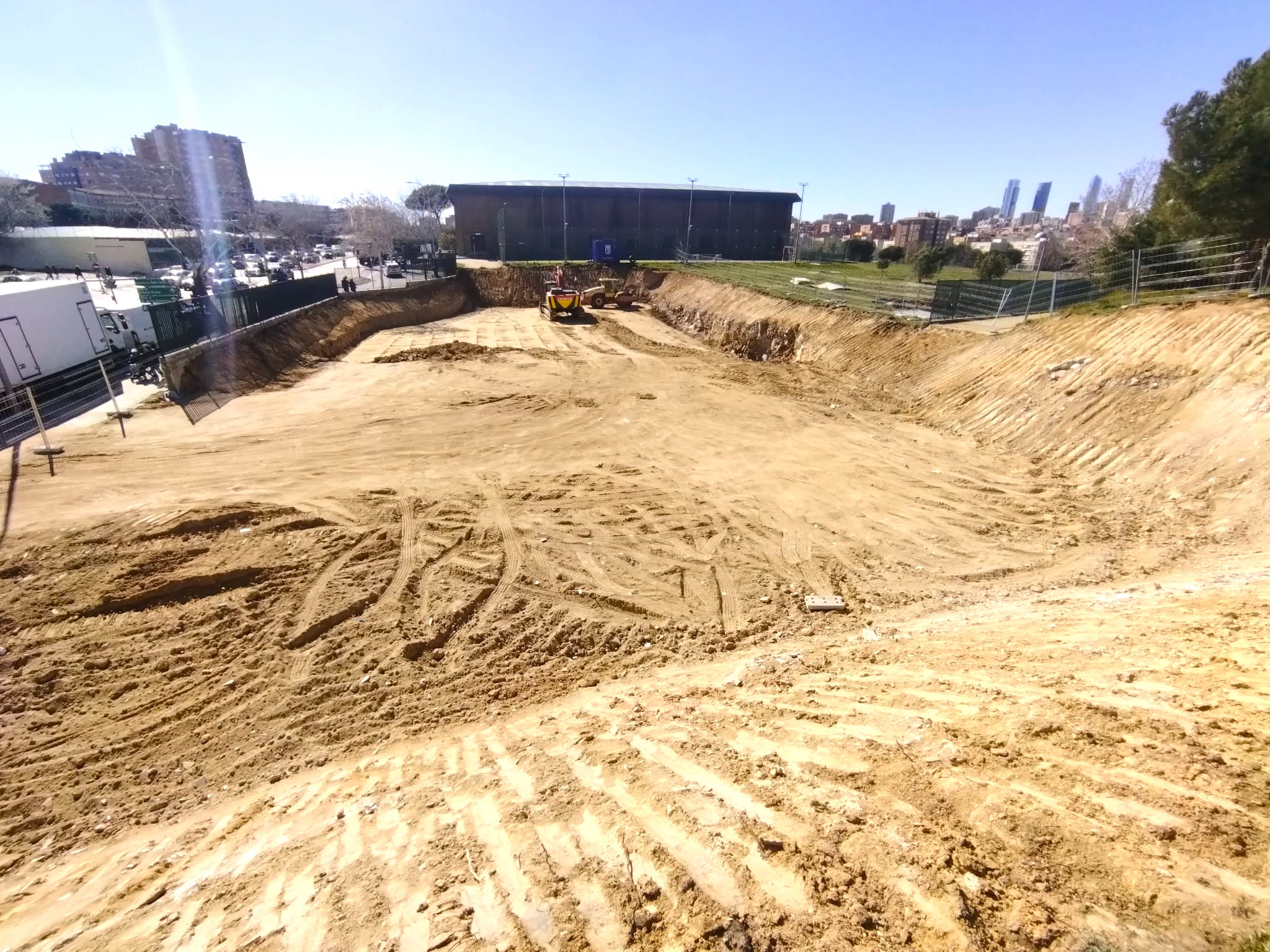 concentración en defensa del polideportivo de Hortaleza