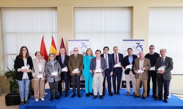 David Pérez excluye a antiguos concejales y asociaciones históricas del aniversario de la anexión de Hortaleza a Madrid